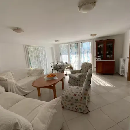 Apartamento Casa Lilly - Giardino E Parcheggio A Due Passi Dal Mare