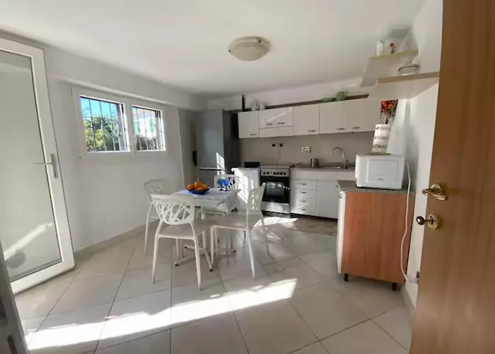 Casa Lilly - Giardino E Parcheggio A Due Passi Dal Mare Apartamento Diano Marina