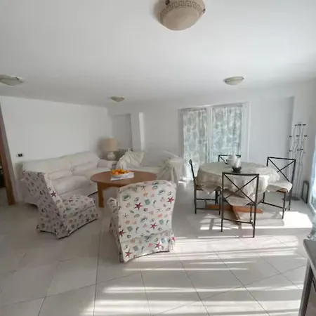 Casa Lilly - Giardino E Parcheggio A Due Passi Dal Mare Appartement