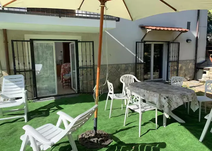 Apartamento Casa Lilly - Giardino E Parcheggio A Due Passi Dal Mare